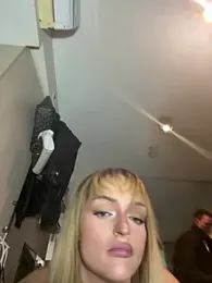 stenzxx webcam model stream image