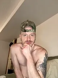 cloudy_bro webcam model stream image