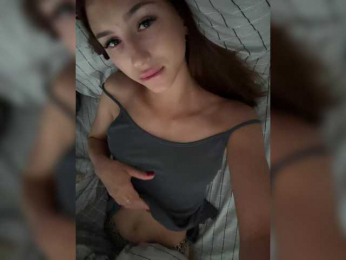 -Eva-22- webcam model stream image
