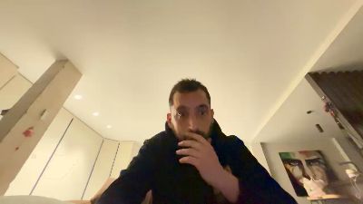 petervalencia93 webcam model stream image