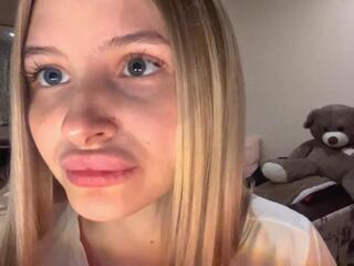 Evia Klass webcam model stream image