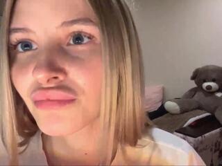 Evia Klass webcam model stream image