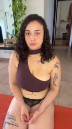 Queeny666 webcam model stream image