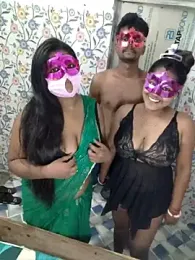 Horney_couple_4 webcam model stream image