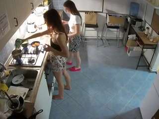 voyeurcam-julmodels-kitchen-2 webcam model stream image