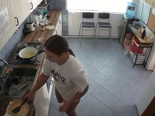 voyeurcam-julmodels-kitchen-2 webcam model stream image