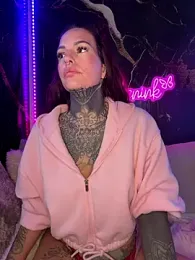 AileenInkOfficial webcam stripchat model stream image