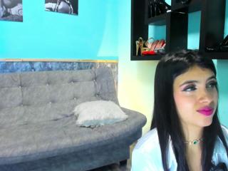 Emilly Jonnes webcam flirt4free model stream image