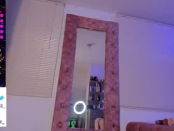 canelita_passion_ webcam model stream image