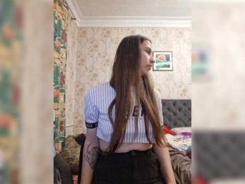 Love_Crew webcam model stream image