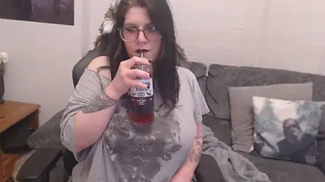 GothSuccubusBabe webcam model stream image