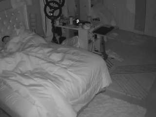 voyeurcam-house-charleys-room webcam model stream image