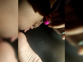 SnowAndShadow webcam model stream image