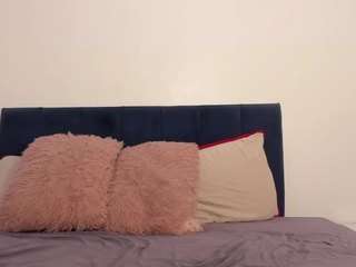 aliceholmes webcam model stream image