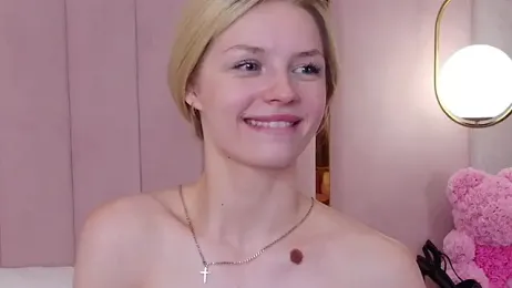 alice_woond webcam model stream image