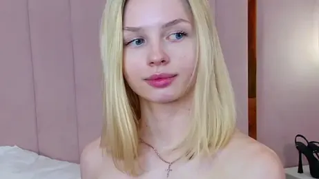 alice_woond webcam model stream image