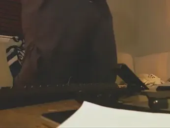 studlyhardwoodd webcam model stream image