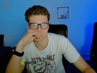 lucas-long webcam model stream image