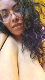 Lucci_Lovee webcam model stream image