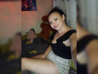 CAMA-CEKC webcam model stream image