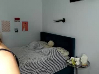 smoothnesss webcam model stream image