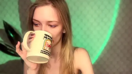 Evvie_Summn1 webcam model stream image