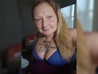 Adelaideskyy webcam model stream image