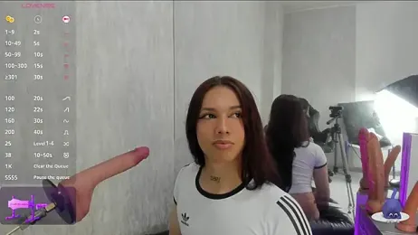 Almaazz webcam model stream image
