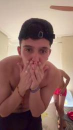 AlanyAdam webcam model stream image