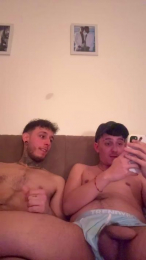 AlanyAdam webcam cam4 model stream image