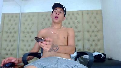 HollmanFronsh webcam model stream image