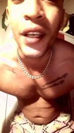 Yazzyazz webcam cam4 model stream image