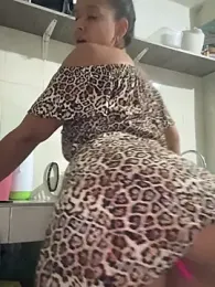 lannabellx webcam stripchat model stream image