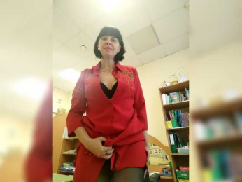 VikNika webcam model stream image