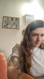 Almita02 webcam model stream image
