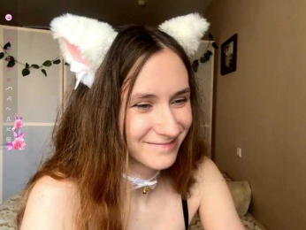 Lolacuttiehottie webcam bongacams model stream image