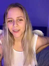 lunawolf21 webcam model stream image