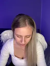 lunawolf21 webcam model stream image