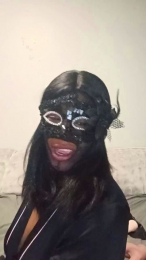 Ineschocolate webcam model stream image