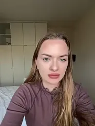 ElenaRebelle webcam stripchat model stream image