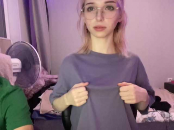 Tian_- webcam model stream image