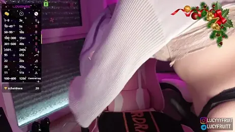 Livewithlucy webcam model stream image