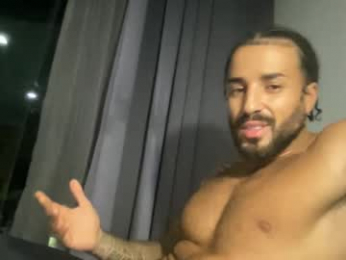 kingomzie webcam model stream image