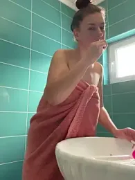 EdaQueen webcam model stream image