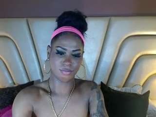 enyeeel webcam model stream image