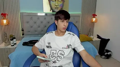 Estiv18_ webcam stripchat model stream image