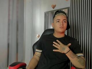 Dante Brow webcam model stream image