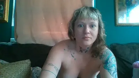 RosieSwitchBitch webcam stripchat model stream image