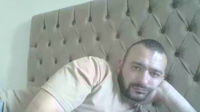camera_arab webcam model stream image