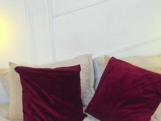 Aria Blosson webcam model stream image